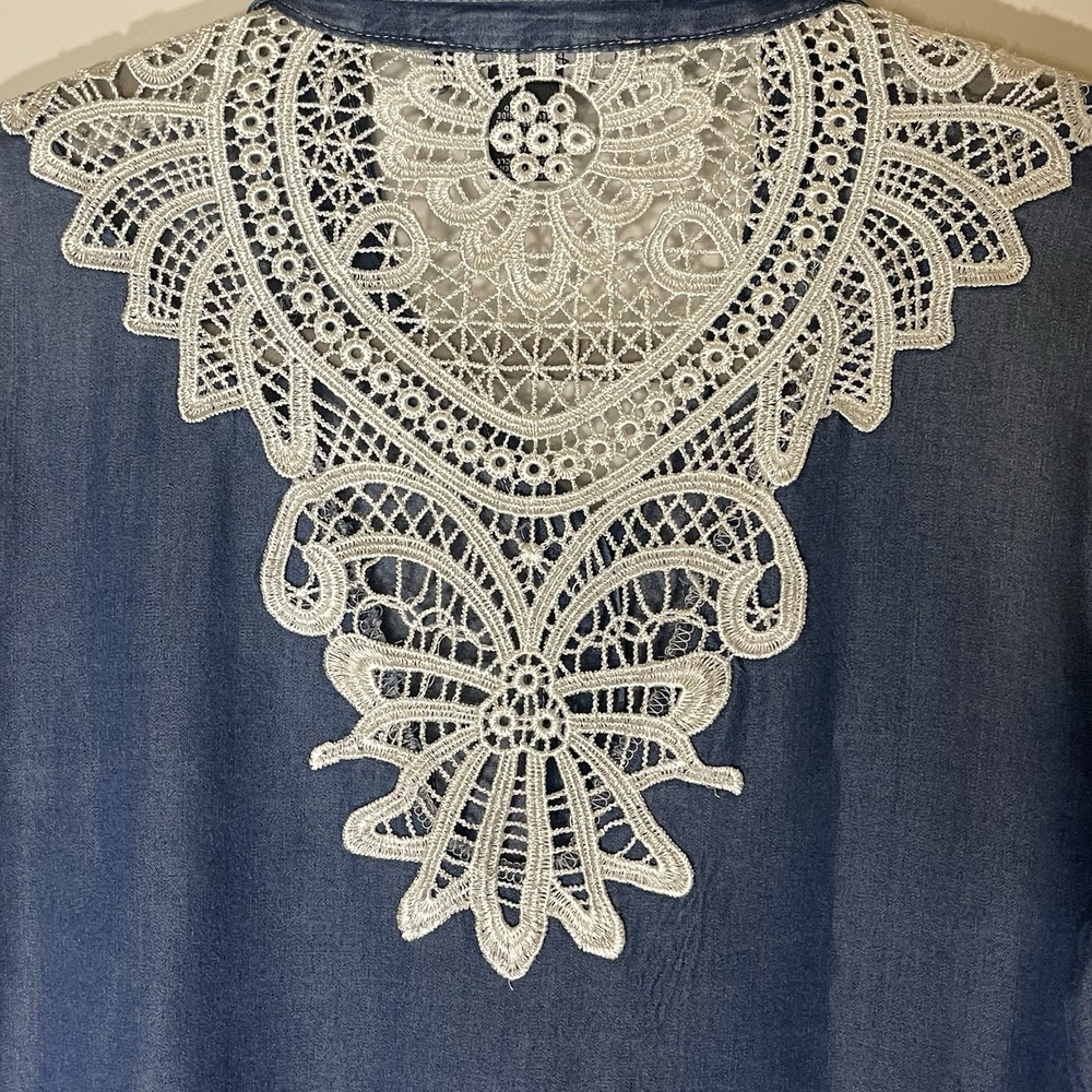 Riley + James Womens Medium Denim Western Shirt‎ Lace Back Boho Chambray